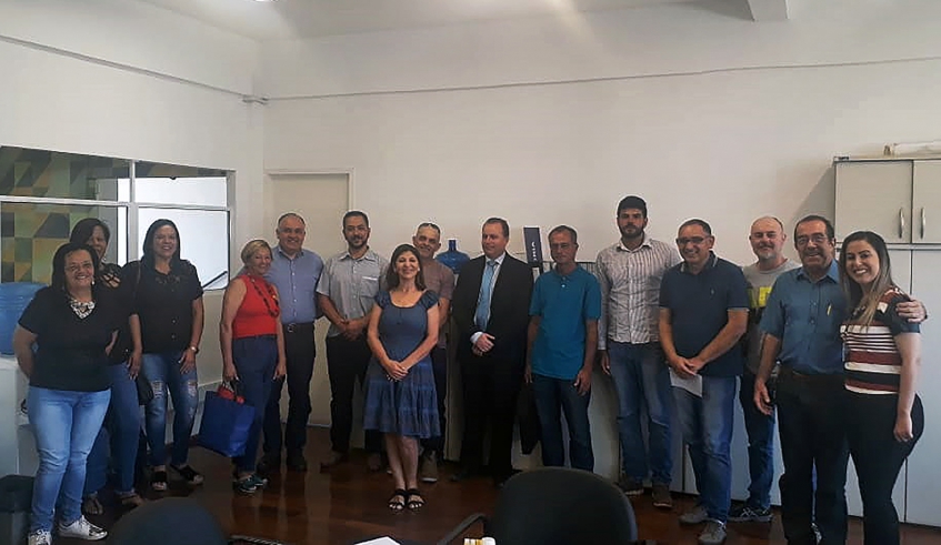 Romildo Campello e funcionários da Ouvidoria receberam os cidadãos em uma reunião realizada ontem, na Prefeitura (Divulgação/Ouvidoria Municipal)