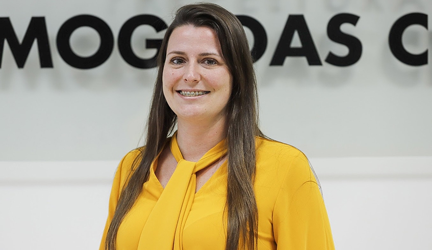 Renata Hauenstein, bacharel em Direito com especialização em Direito Administrativo pela Pontifícia Universidade Católica de São Paulo (PUC-SP) (Divulgação/PMMC)