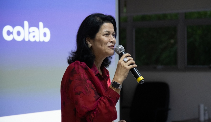 A vice-prefeita Priscila Yamagami no lançamento do aplicativo Colab em Mogi das Cruzes (Warley Kenji/PMMC)