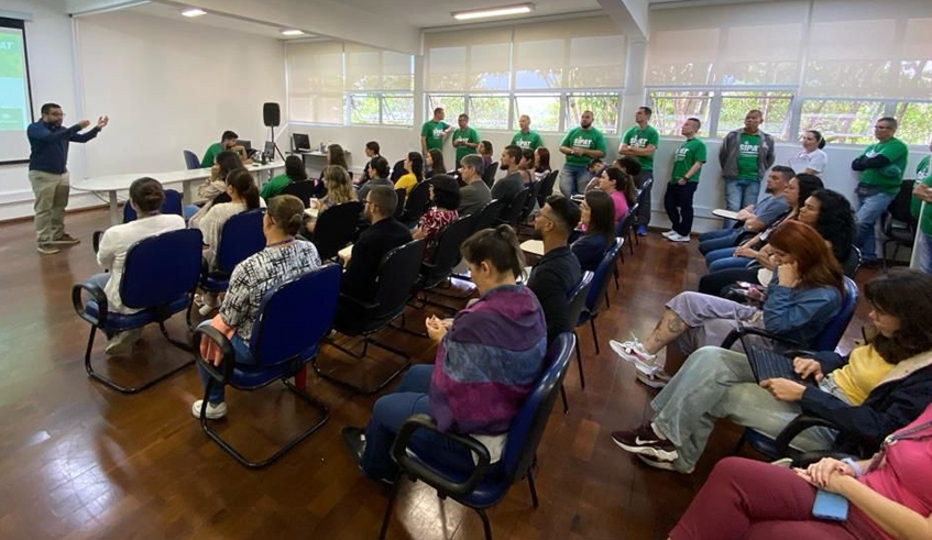 Servidores das mais diversas secretarias receberam informações importantes sobre saúde e segurança no trabalho (Divulgação/PMMC)