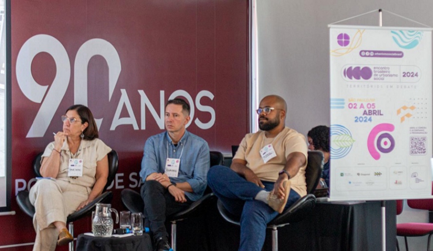 Secretário municipal de Urbanismo, Claudio de Faria Rodrigues, fez a apresentação no dia 3 de abril, ao lado de outros convidados (Paulo Barbosa Jr./Encontro Brasileiro de Urbanismo Social)