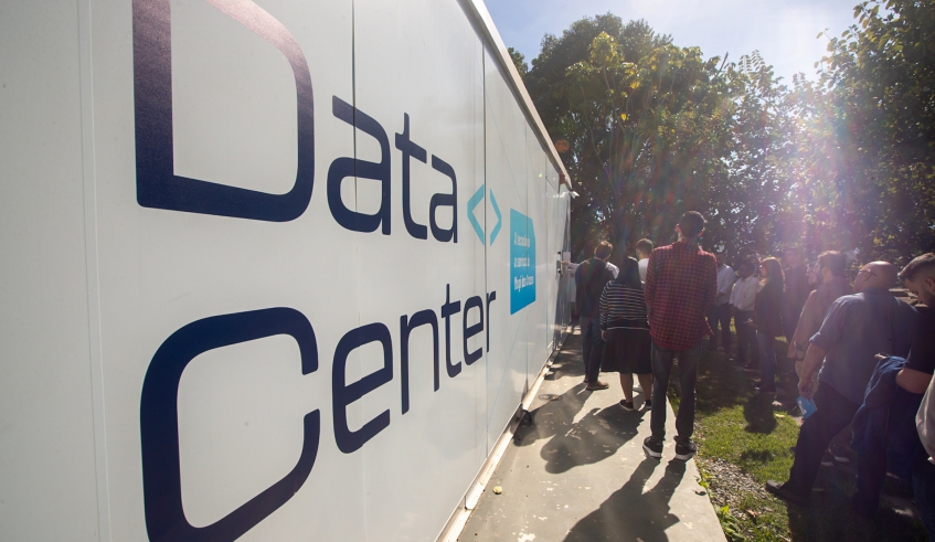 Após apresentação, representantes do Condemat conheceram novo Data Center da Prefeitura de Mogi das Cruzes (Warley Kenji/PMMC)