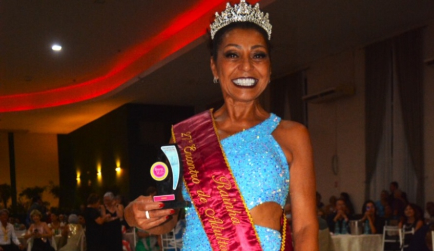 Vera Lúcia da Silva Casemiro, de Mogi das Cruzes, é eleita rainha em concurso de beleza realizado na cidade de Balneário Camboriú (Divulgação)