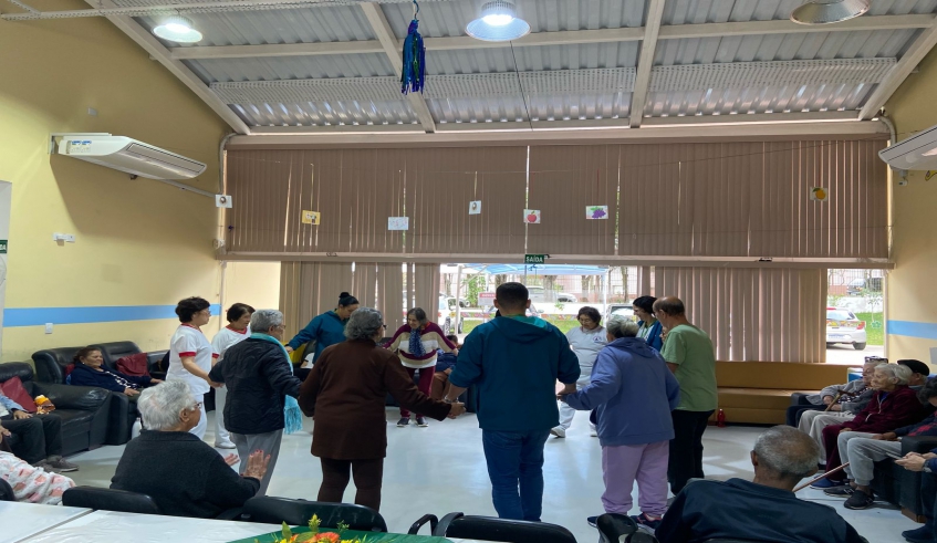 Centro Dia do Idoso “Maria dos Anjos Cury” recebeu apresentação da Rádio Taissô