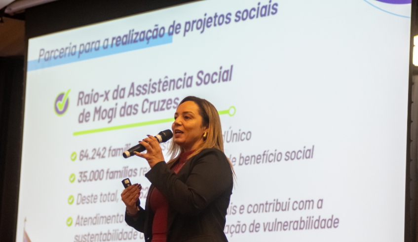 Por meio do acordo entre Prefeitura e UMC, alunos da universidade vão fazer projetos de extensão da universidade em parceria com Assistência Social (Divulgação/ PMMC)