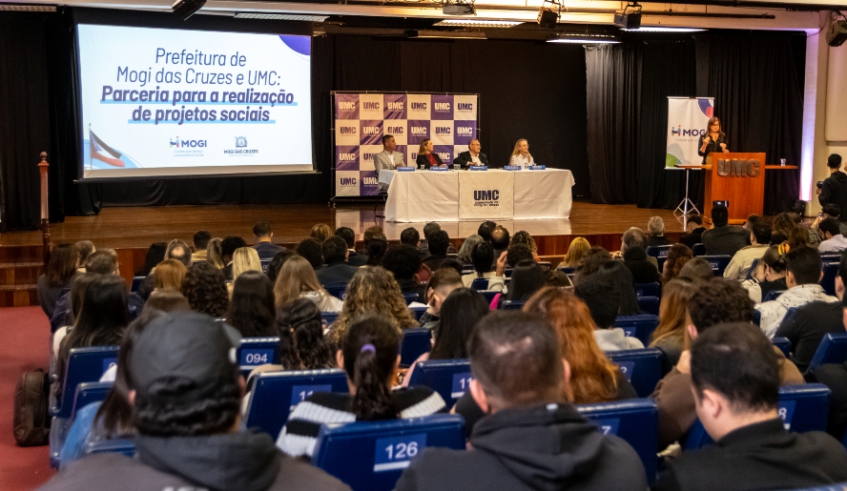 Por meio do acordo entre Prefeitura e UMC, alunos da universidade vão fazer projetos de extensão da universidade em parceria com Assistência Social (Divulgação/ PMMC)