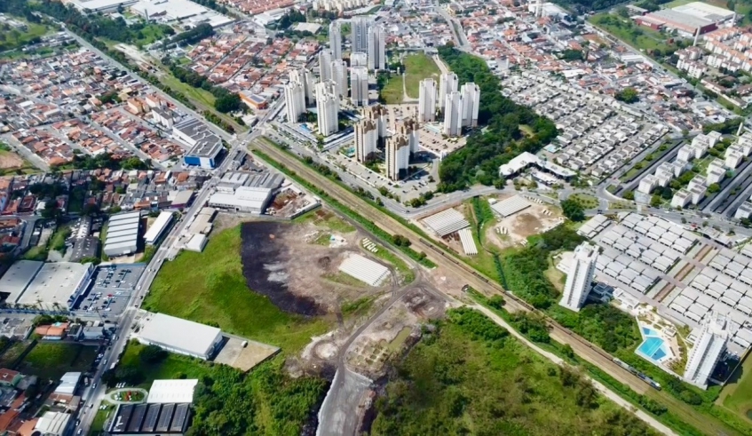 Obras do Corredor Nordeste chegaram a 65% do cronograma e, por isso, palmeiras serão retiradas da rotatória na avenida Dante Jordão Stoppa (Divulgação/PMMC)