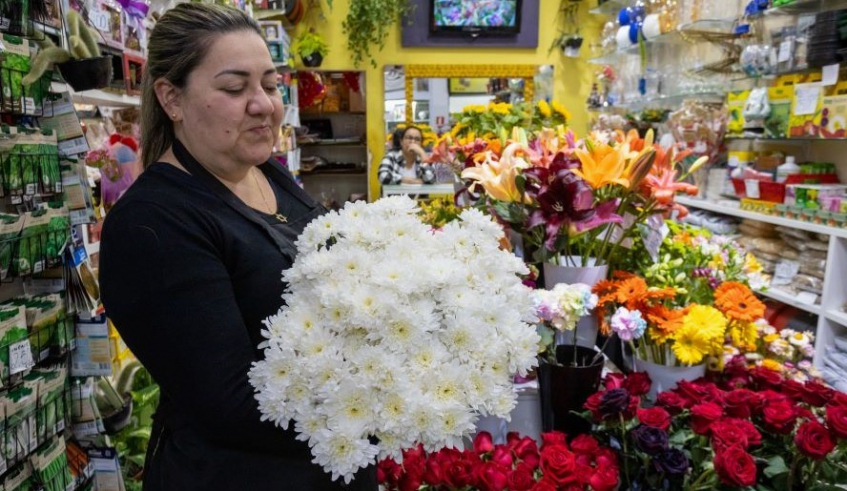 Finados é considerada pelos comerciantes como uma das cinco melhores datas do ano para a venda de flores