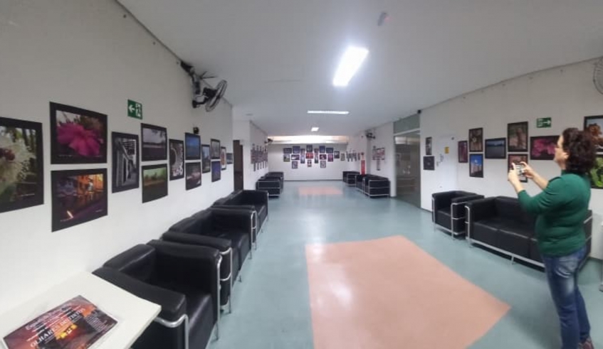 A exposição "Olhares Distintos", dos alunos das oficinas de fotografia do Crescer e do Fundo Social, fica em cartaz na Câmara de Mogi das Cruzes até o dia 17 (Divulgação/PMMC)