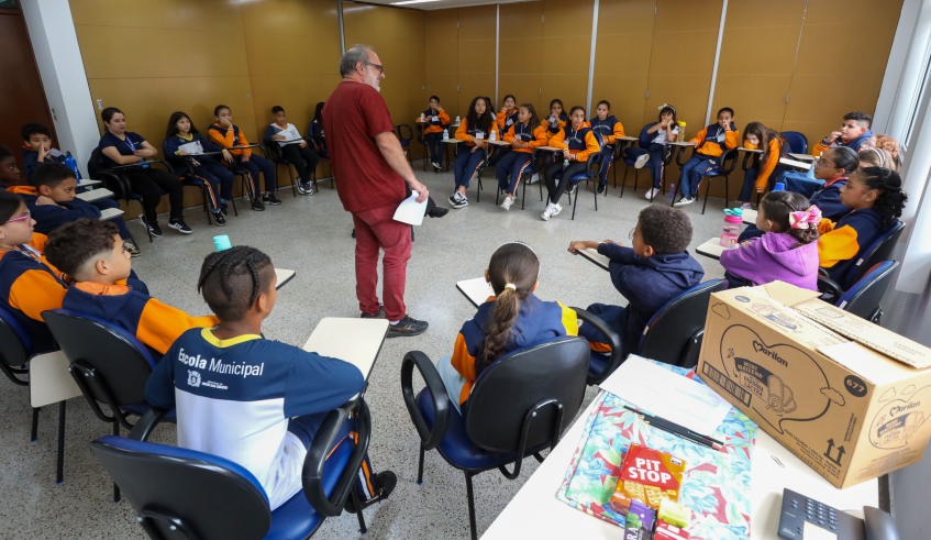 A partir desse diálogo, as crianças elaboraram cartas coletivas com sugestões e compromissos voltados à sustentabilidade e à convivência cidadã. (Divulgação/PMMC)