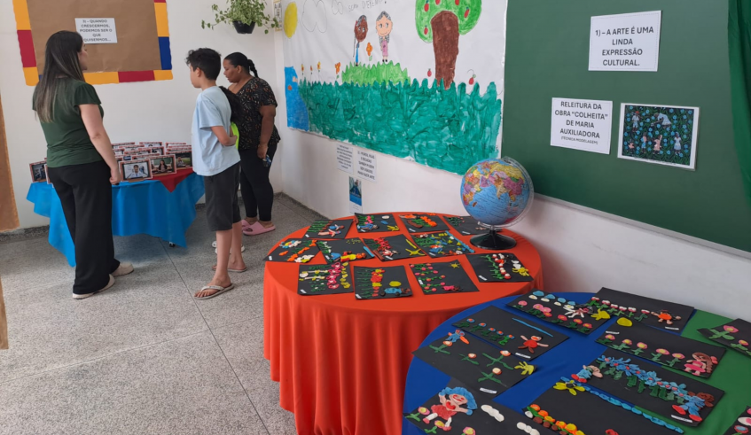 As crianças também pensaram nas profissões que gostariam de seguir no futuro. (Divulgação/PMMC)