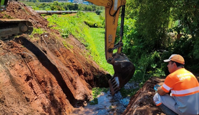 O conjunto de intervenções incluiu o aprofundamento de pouco mais de dois quilômetros de valetas às margens do Rio Jundiaí