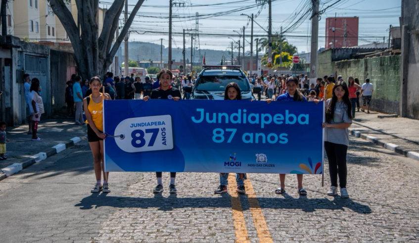 Em clima de festa foram celebrados os 87 anos de Junidapeba com o Desfile Cívico. (Divulgação/PMMC)