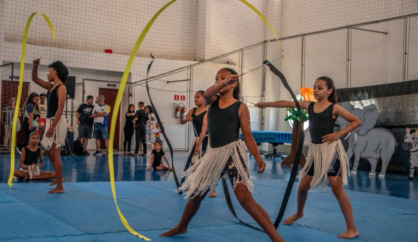 As apresentações das crianças encantaram o público. (Divulgação/PMMC)