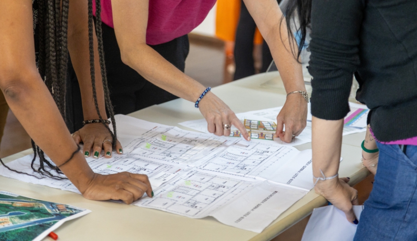 Em ordem definida por sorteio, famílias puderam selecionar as unidades que vão ocupar dentro do Condomínio Mogi R, no Conjunto Jefferson (Divulgação/ PMMC)