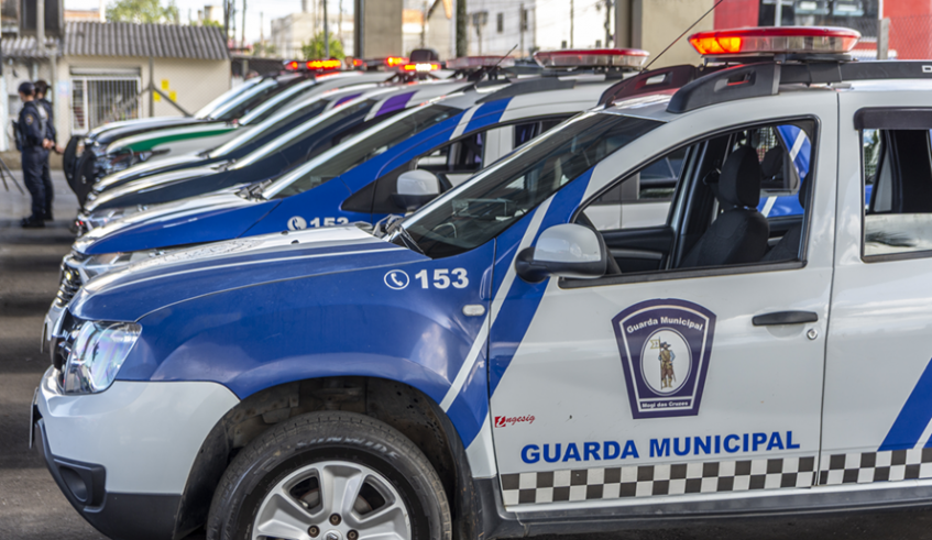 Sempre que um procurado passa por uma das câmeras do Smart Mogi, um alerta é emitido ao COI e uma equipe é enviada ao local onde está o suspeito (Divulgação/PMMC)