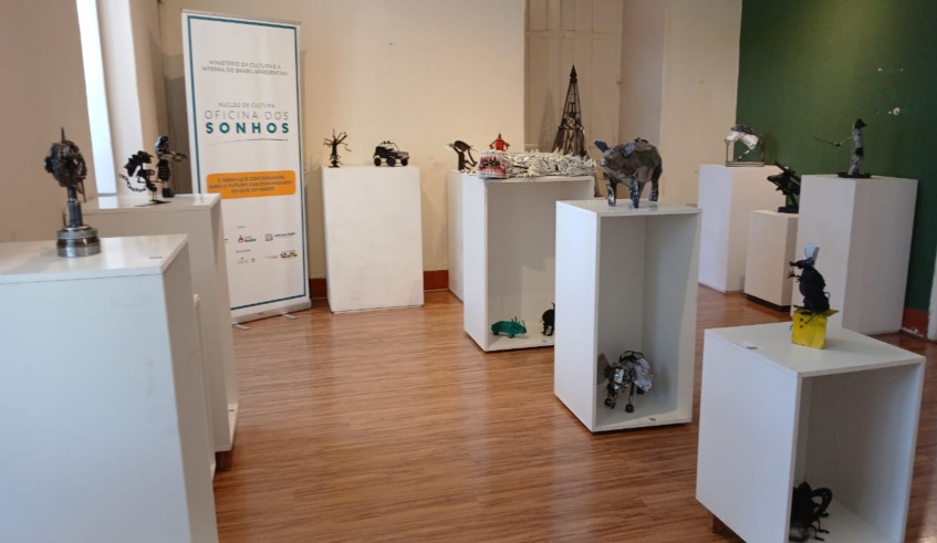 Já a mostra “Sonhos Metalizados | Oficina dos Sonhos – Design com Metais” segue em cartaz na Pinacoteca até 23 de janeiro (Divulgação/PMMC)