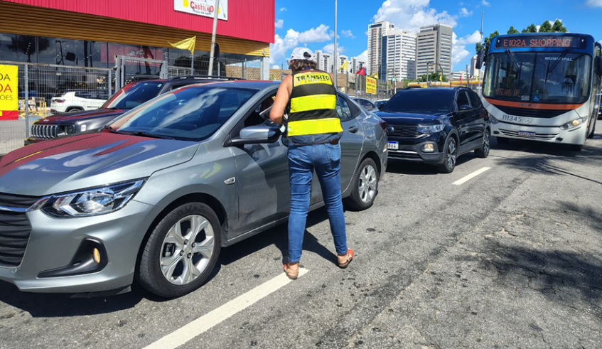 Operação passou pelas regiões Central e do Mogilar com orientações a motoristas e pedestres (Divulgação/PMMC)