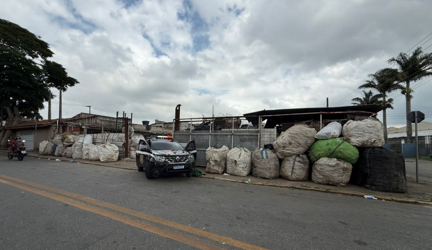 Ação visitou 13 estabelecimentos e contou com a participação do Departamento de Fiscalização de Posturas, Guarda Civil Municipal e da Polícia Civil (Divulgação/PMMC)