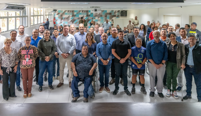 Foram empossados os novos membros do CMMU e do Comitê Gestor do FMMU. (Divulgação/PMMC)