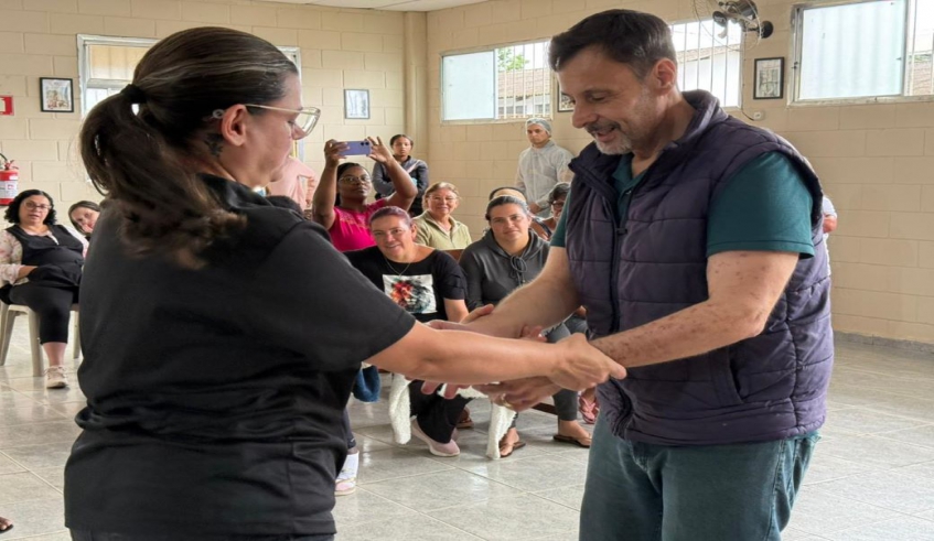 Entre as atividades ofertadas estão as demontrações de defesa pessoal com base no Aikido