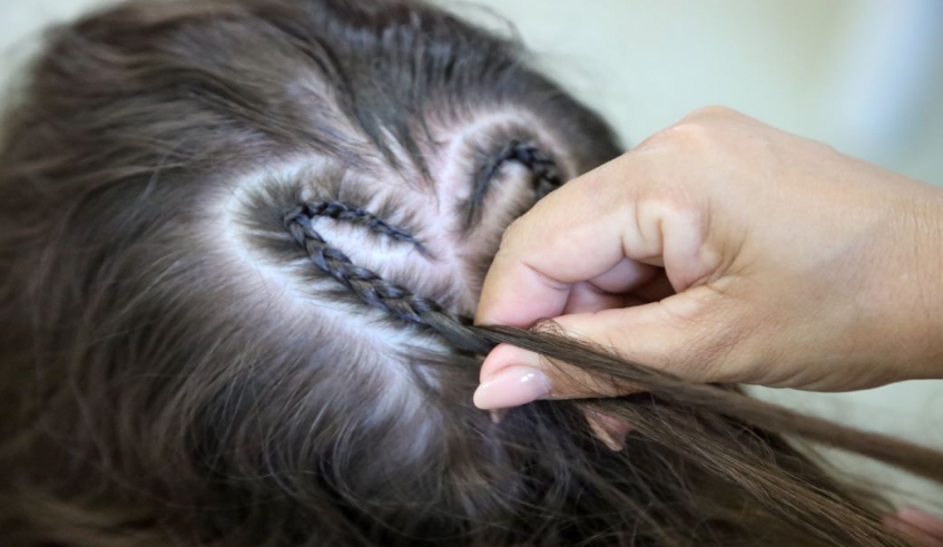 Público aproveitou o evento para fazer tranças Nagô nos cabelos